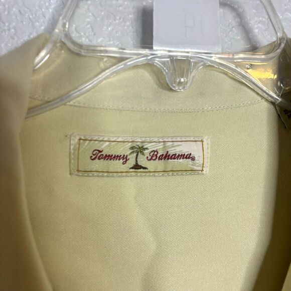 Tommy Bahama Mens Size Large Button up Shirt 100% Silk Yellow Short Sleeve - Picture 3 of 9